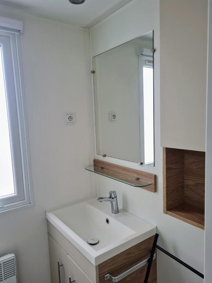 Dans Un Domaine A 4* Litteau